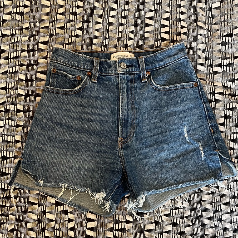 Abercrombie High Waist 4” inseam medium wash distressed shorts
